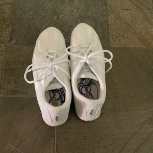 Kaepa size 9 cheer shoes